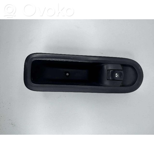 Renault Clio III Electric window control switch 