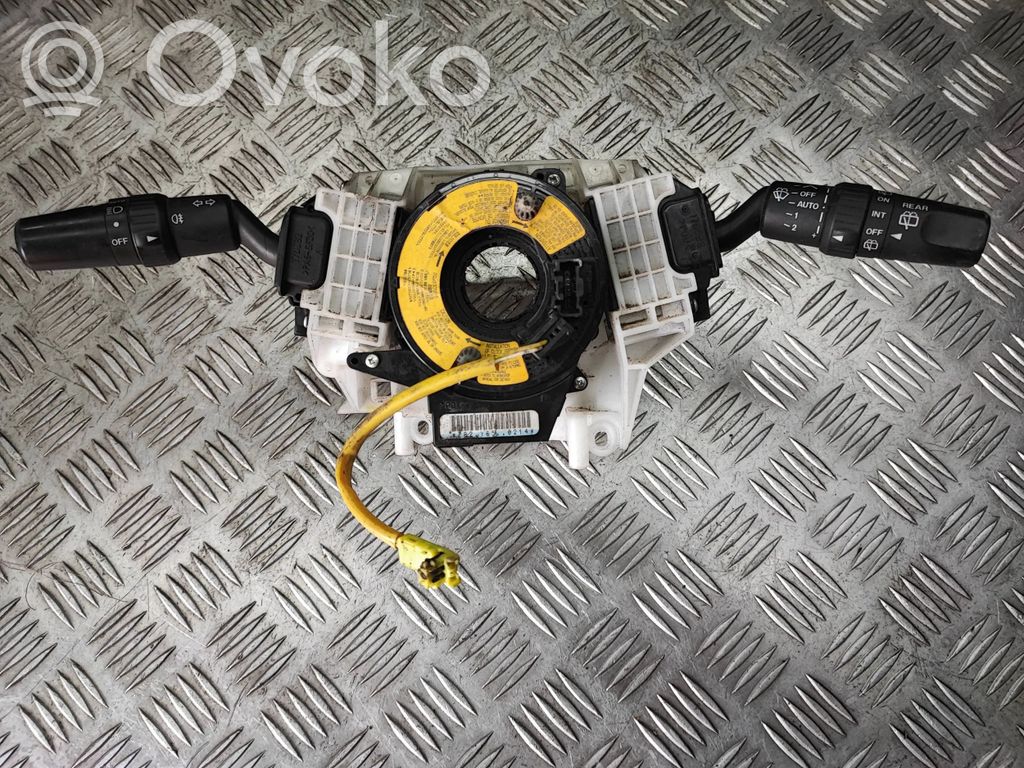Mazda 5 Wiper turn signal indicator stalk/switch 
