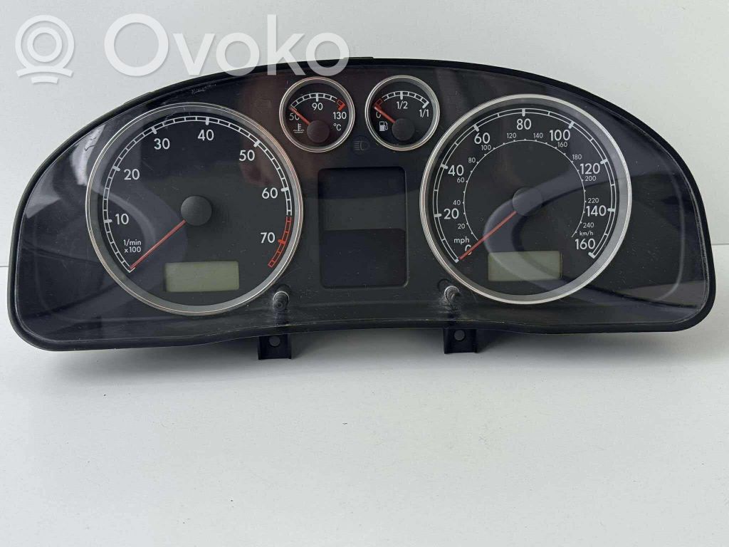 Volkswagen PASSAT B5.5 Speedometer (instrument cluster) 