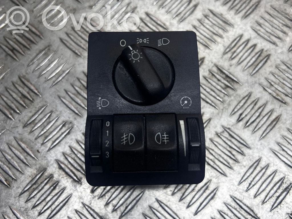 Opel Astra G Light switch 