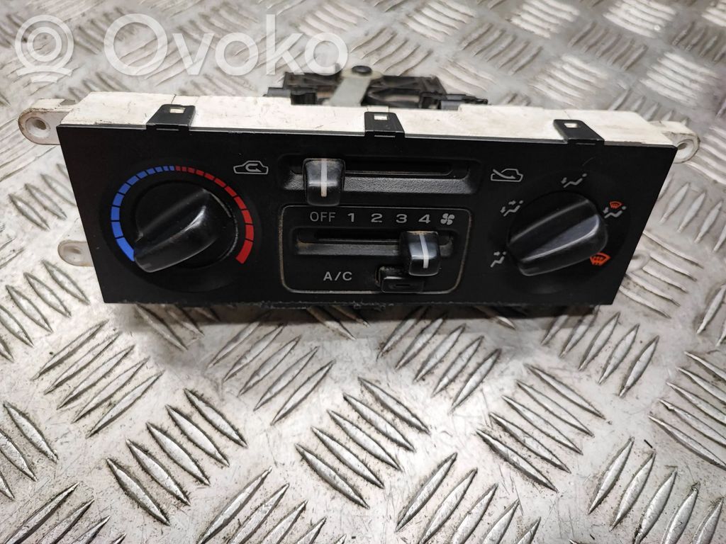 Subaru Forester SG Climate control unit 