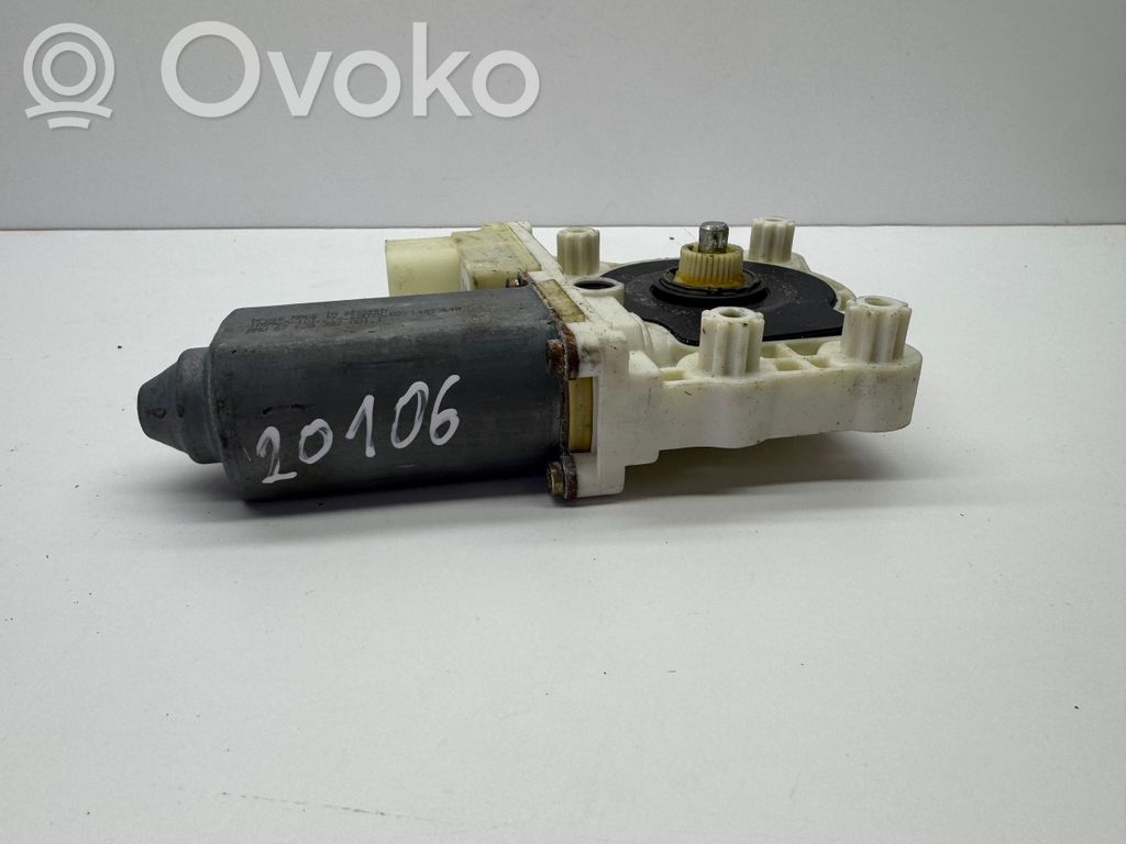 BMW 7 E65 E66 Front door window regulator motor 
