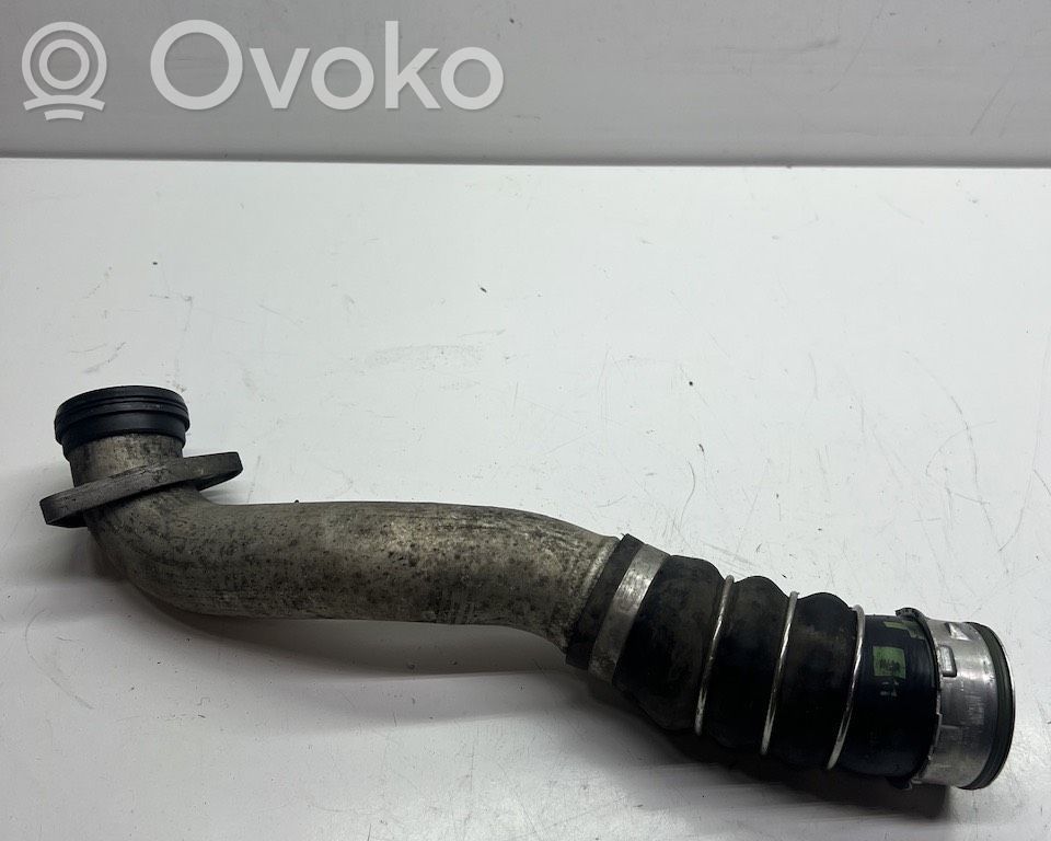 BMW 3 E90 E91 Välijäähdyttimen letku 