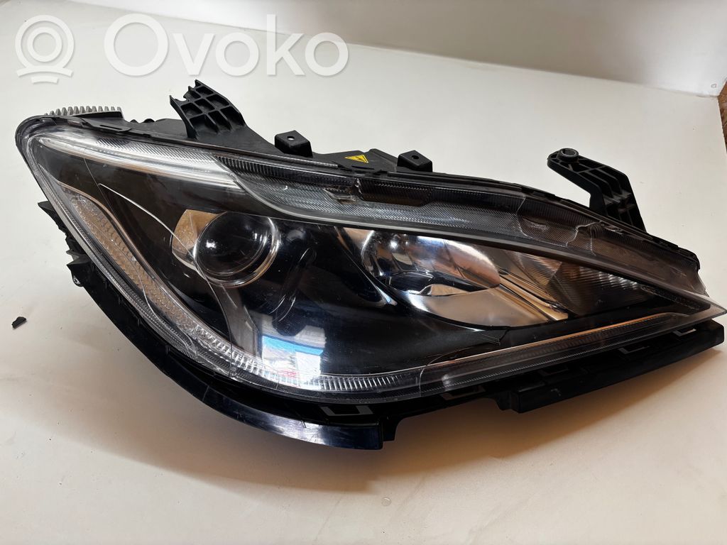 Chrysler Pacifica Headlight/headlamp 