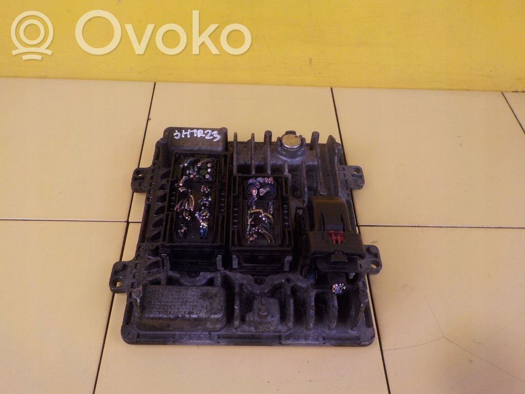 Opel Astra J Engine control unit/module 