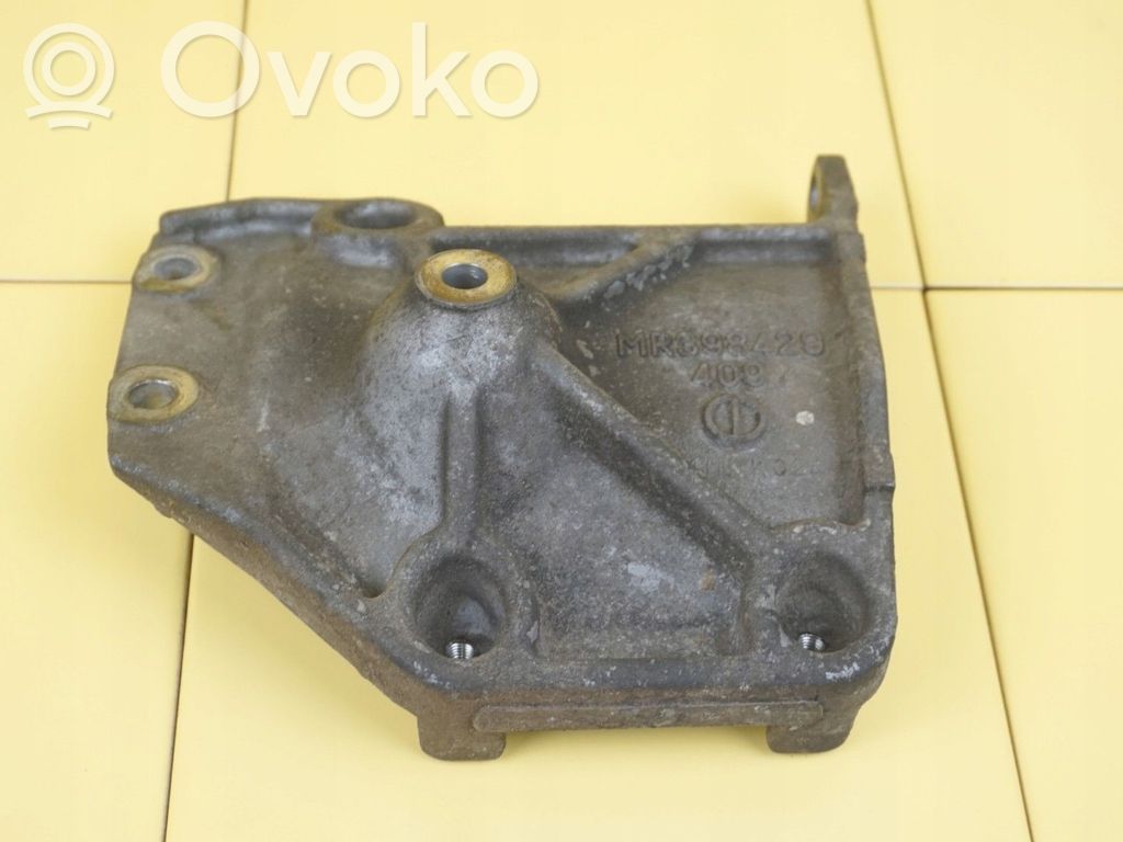 Mitsubishi Pajero A/C compressor mount bracket 