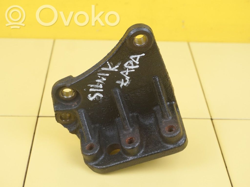 Engine mounting bracket   ECN,12SP15