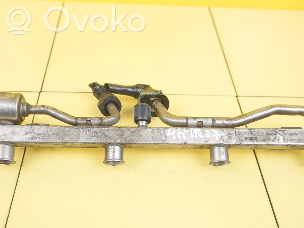 Opel Astra J Degvielas caurulīte (-es) 