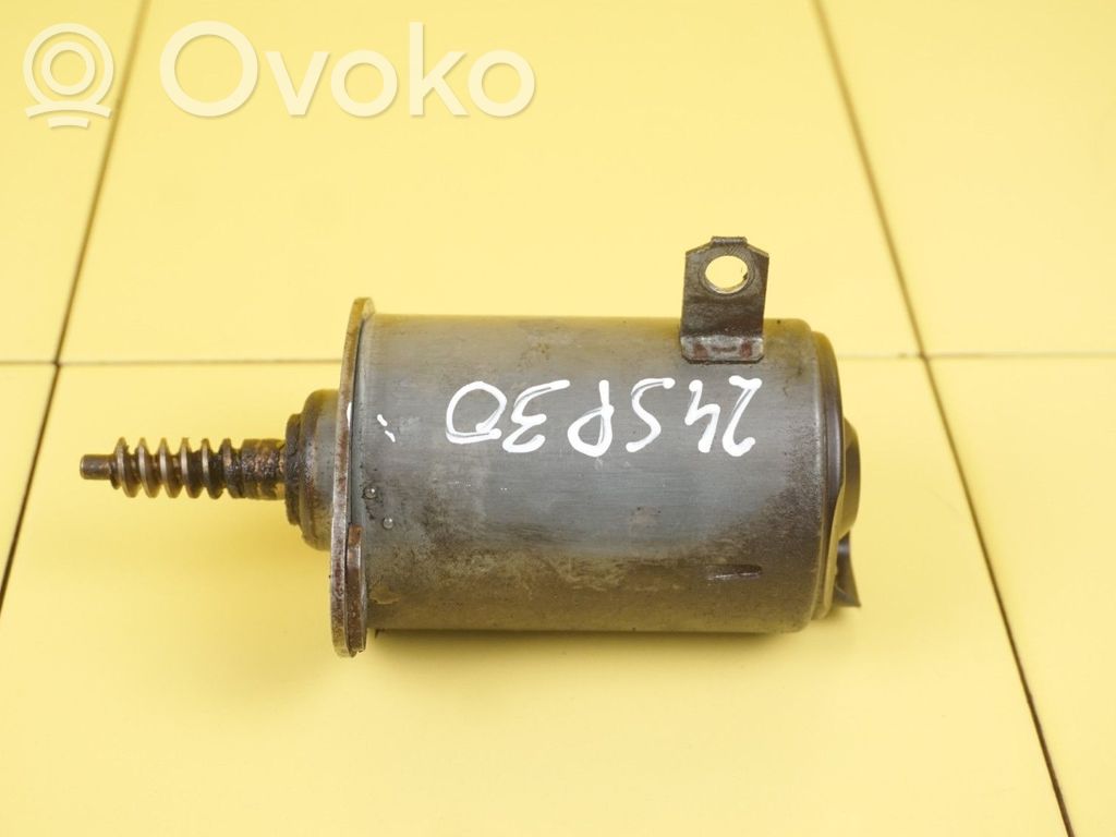 Camshaft holder bracket   7518204,N52B30A,24SP30,A2C53017704,FAZ