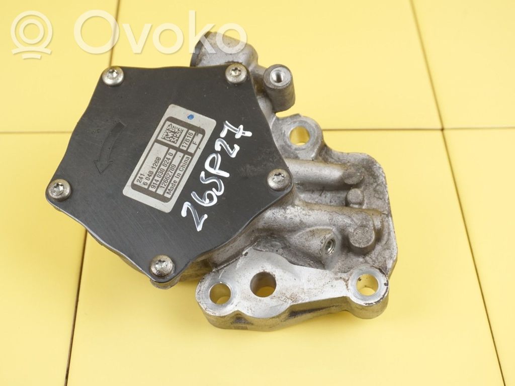 Opel Astra K Vacuum pump 