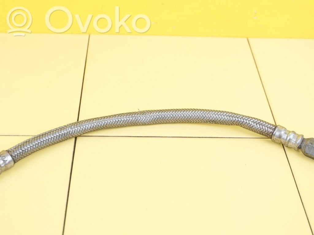 Mercedes-Benz C W204 Fuel line pipe 