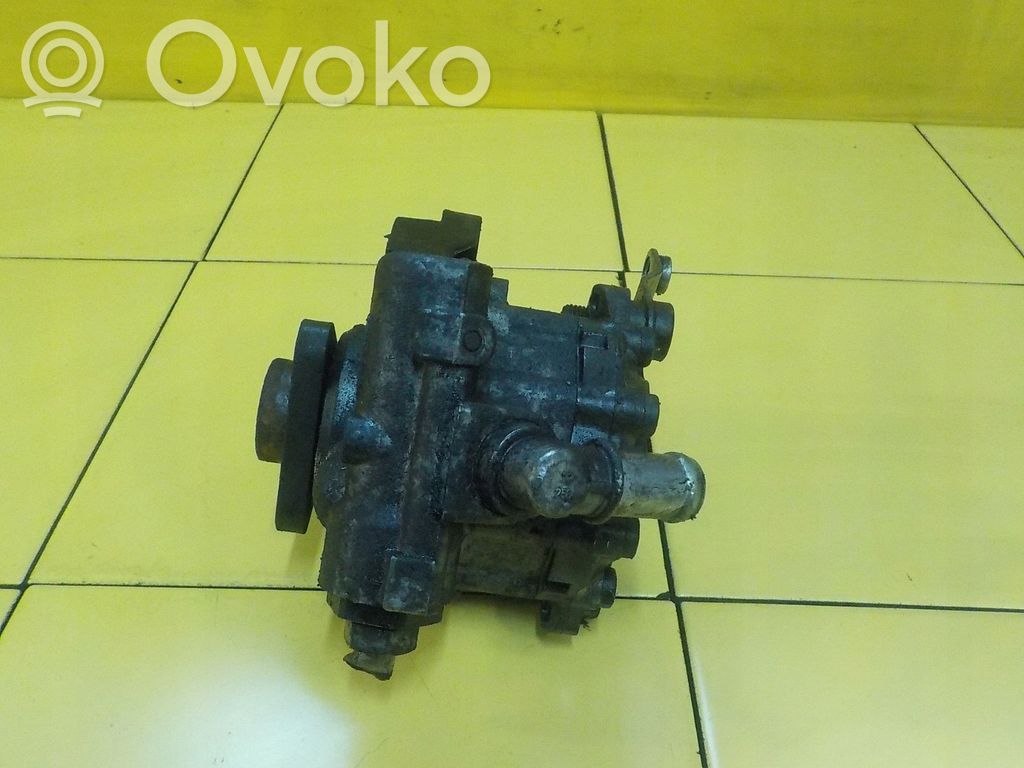 BMW 7 E65 E66 Ohjaustehostimen pumppu 