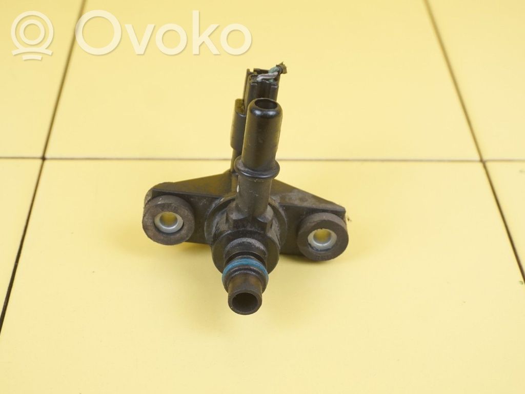 Ford Mondeo MK V Sensor de presión de combustible 