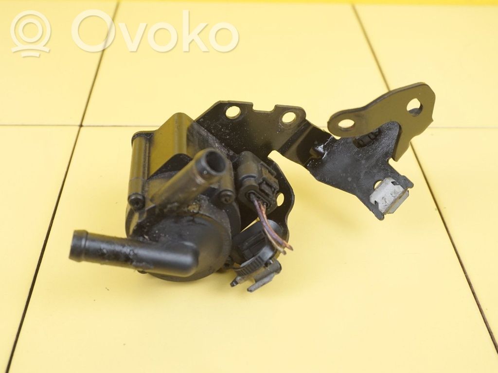 Peugeot 308 Water pump 