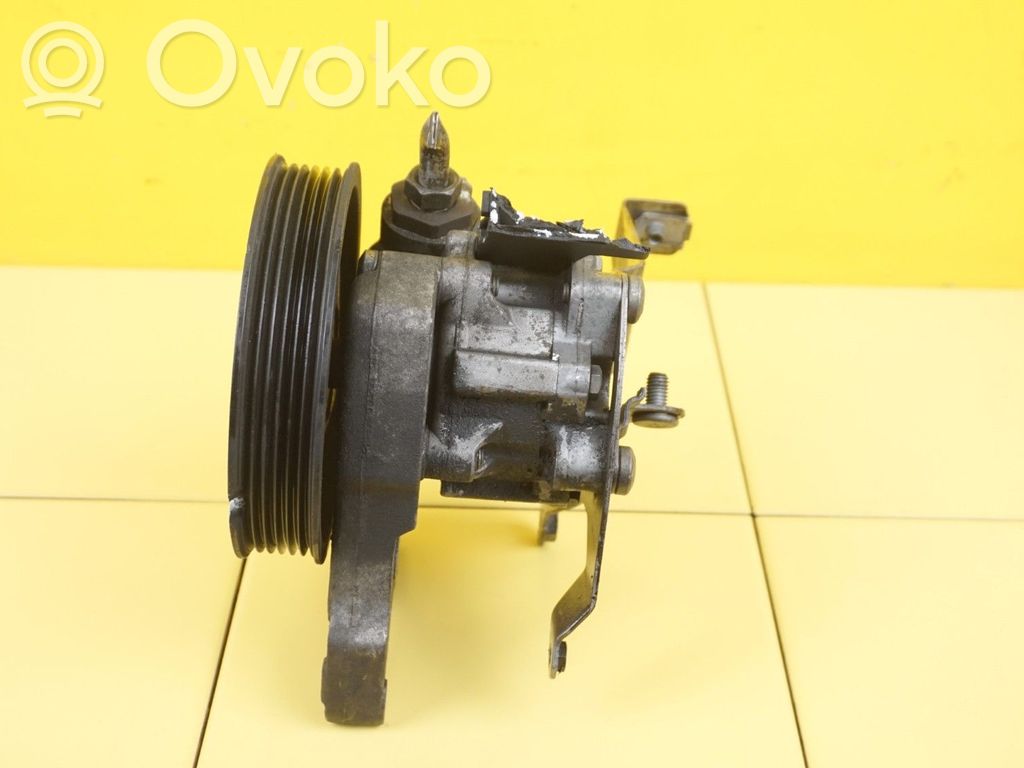 Ohjaustehostimen pumppu   M57D30,2HTR11