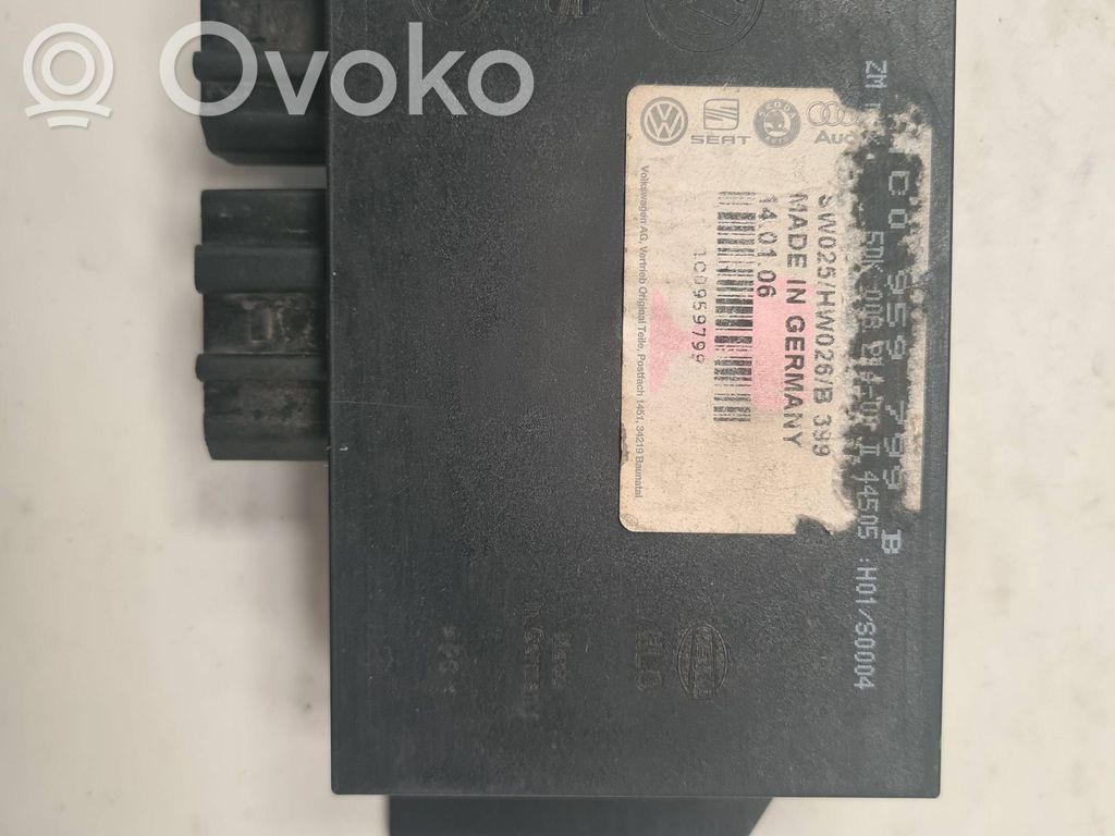 Volkswagen PASSAT B5.5 Comfort/convenience module 
