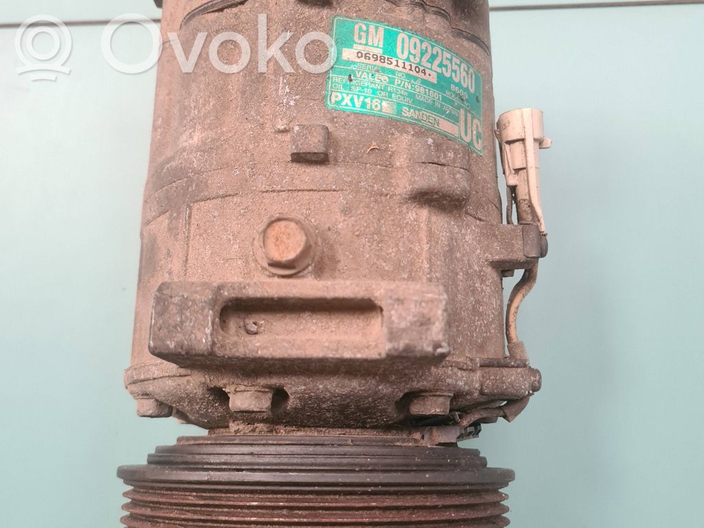 Kompresor / Sprężarka klimatyzacji A/C   09225560,0698511104