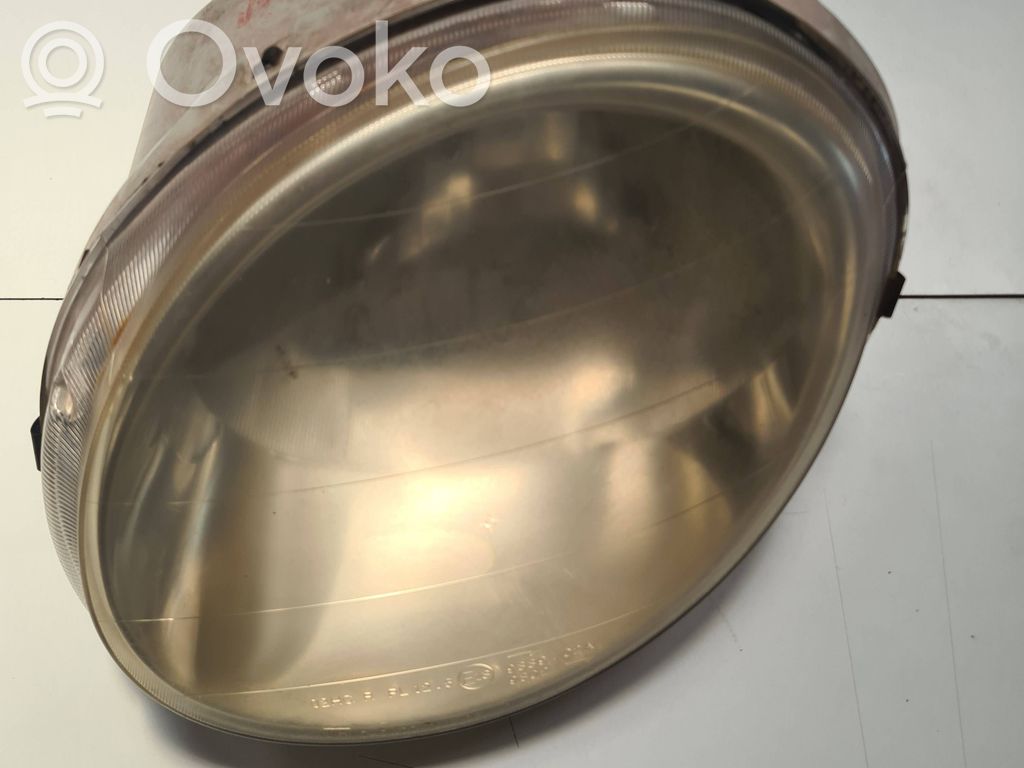 Lampa przednia   E13933902,9302