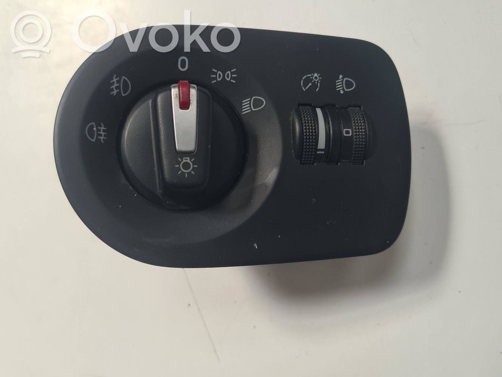 Seat Leon (1P) Przełącznik świateł 