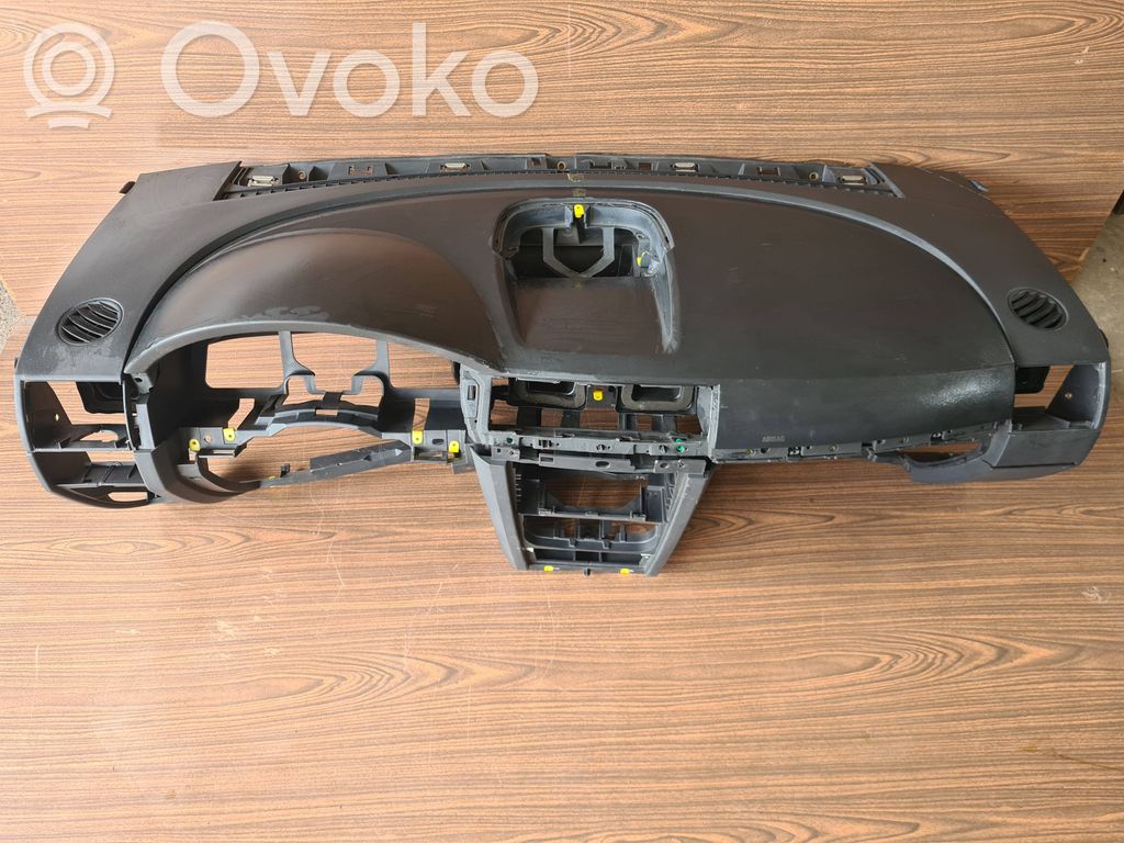 Opel Meriva A Панель 