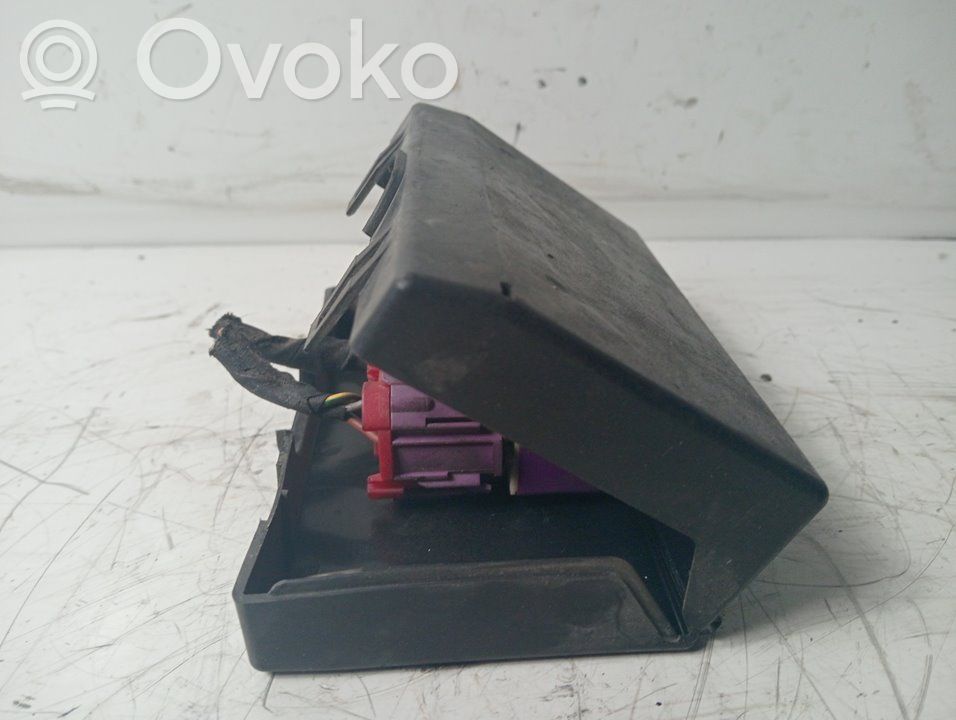 Peugeot Expert Fuse module 