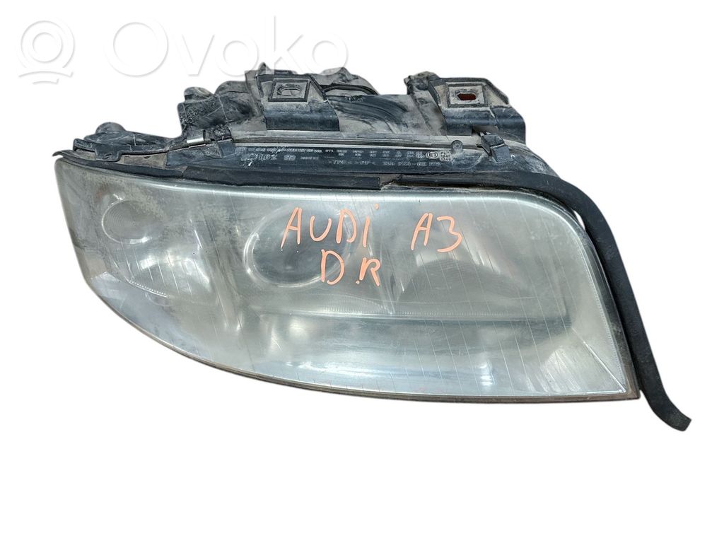 Audi A6 S6 C5 4B Phare frontale 