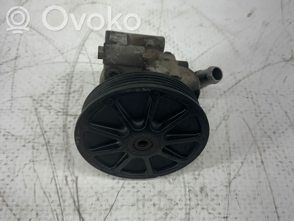 Ohjaustehostimen pumppu   GK213A696BD,B4911041977