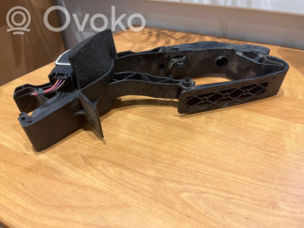 Mercedes-Benz E W211 Accelerator throttle pedal 