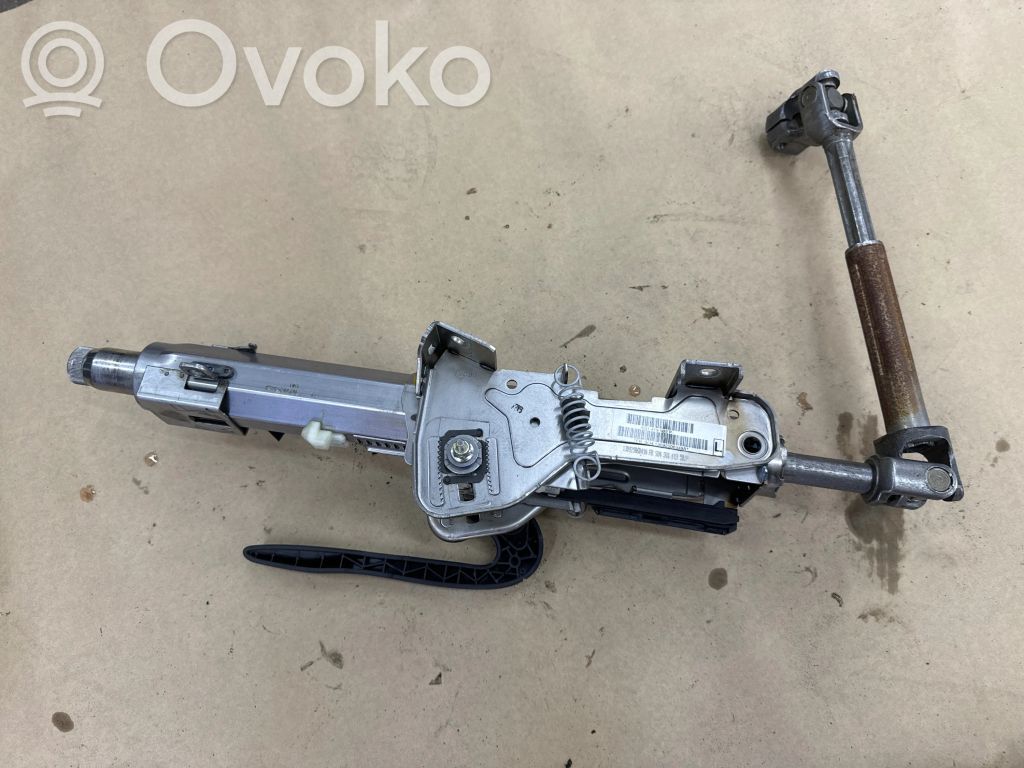 Volkswagen Golf VII Steering wheel axle 
