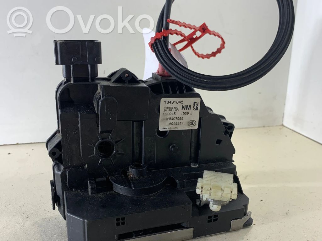 Opel Corsa E Rear door lock 