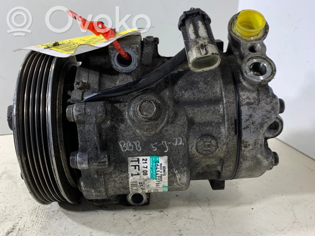 Opel Corsa C Air conditioning (A/C) compressor (pump) 