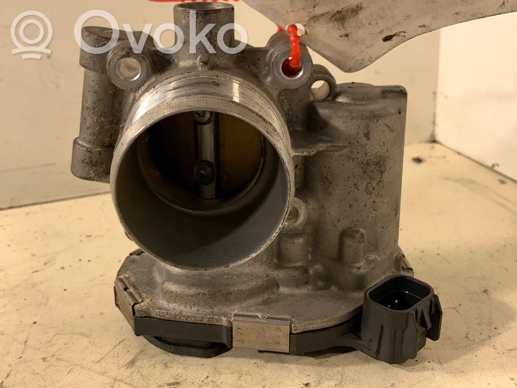 Opel Astra J Throttle valve 