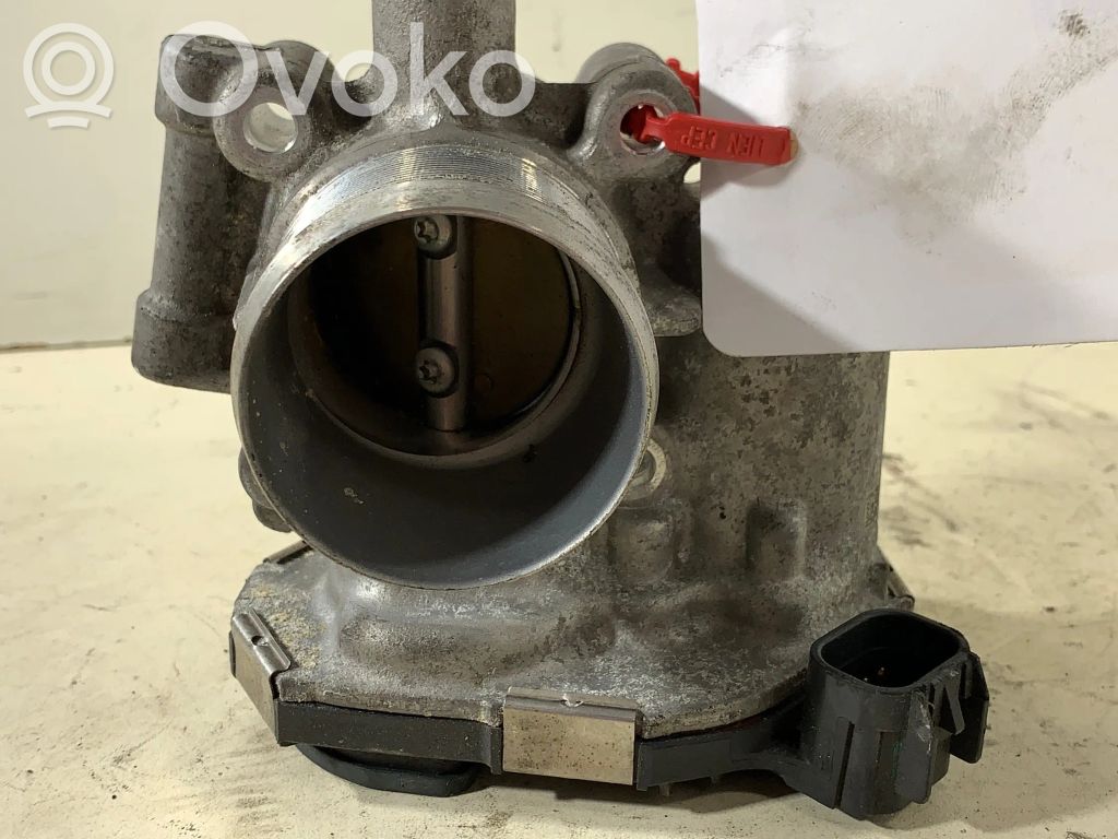 Opel Astra J Throttle valve 