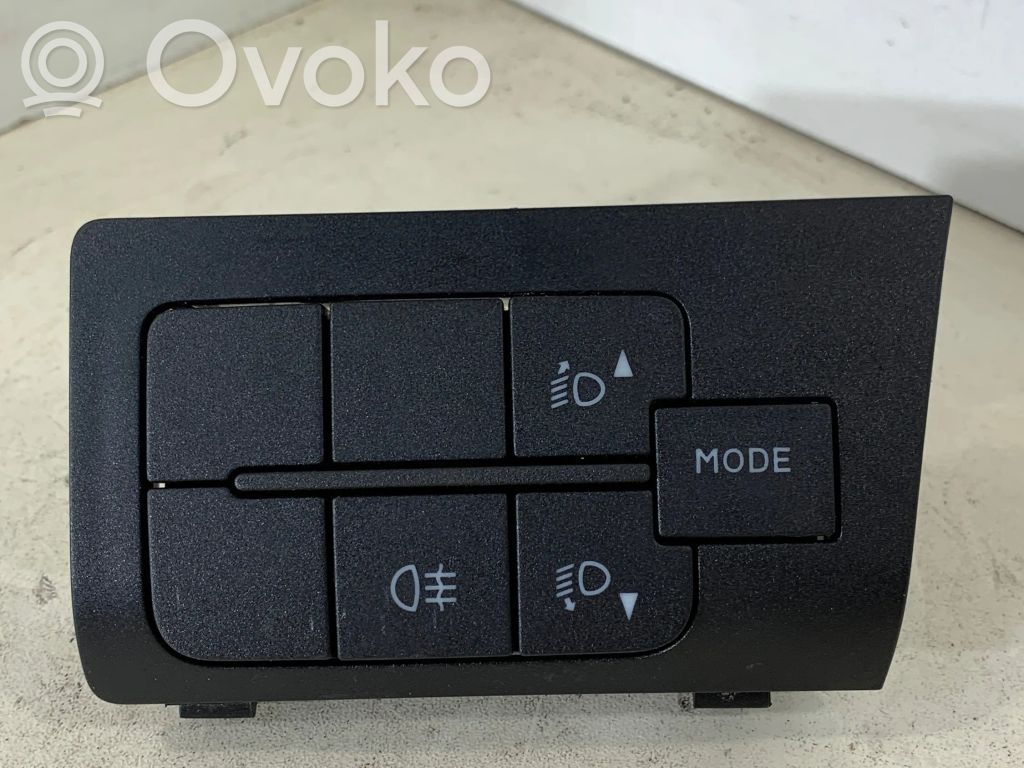 Fiat Ducato Headlight level height control switch 