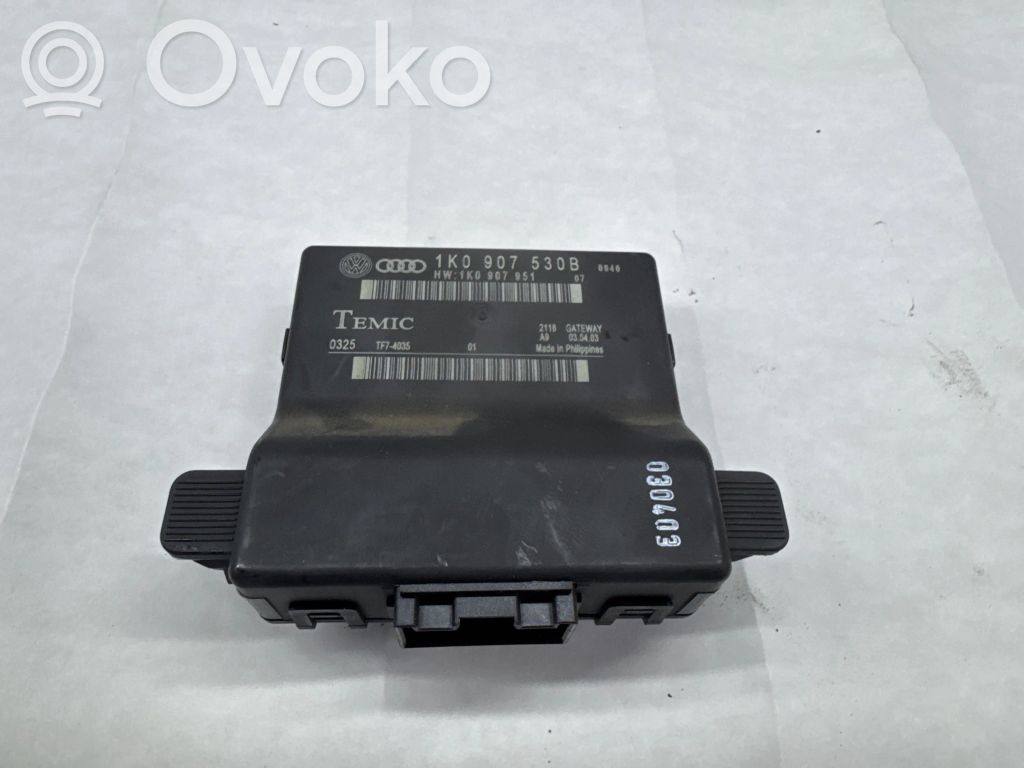 Audi A3 S3 8P Gateway control module 