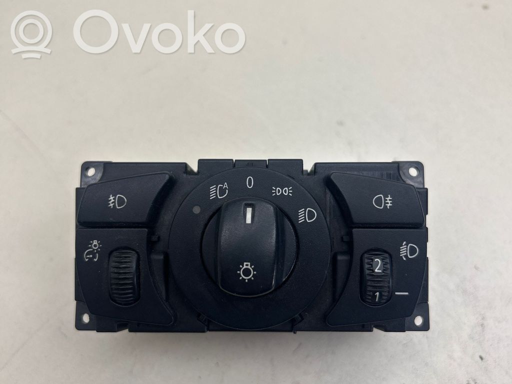 Light switch   6953737,33291903,3006051007463