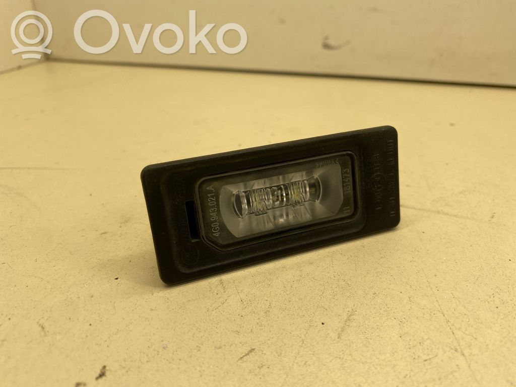 Volkswagen PASSAT CC Number plate light 