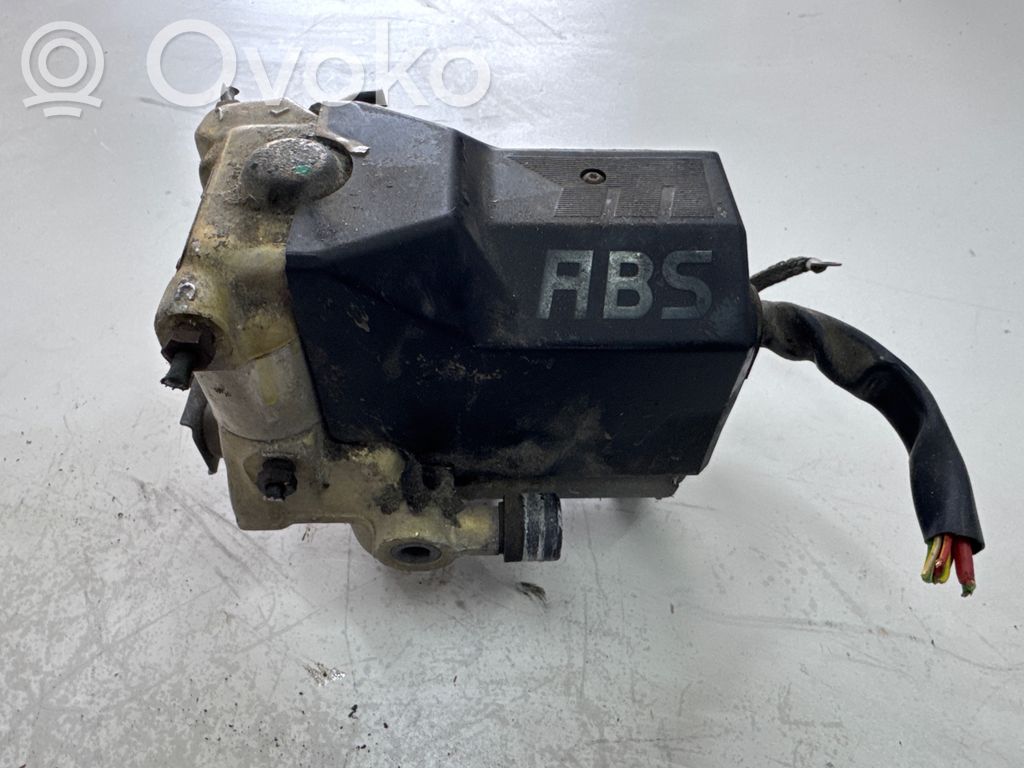 Mercedes-Benz E W124 ABS Blokas 