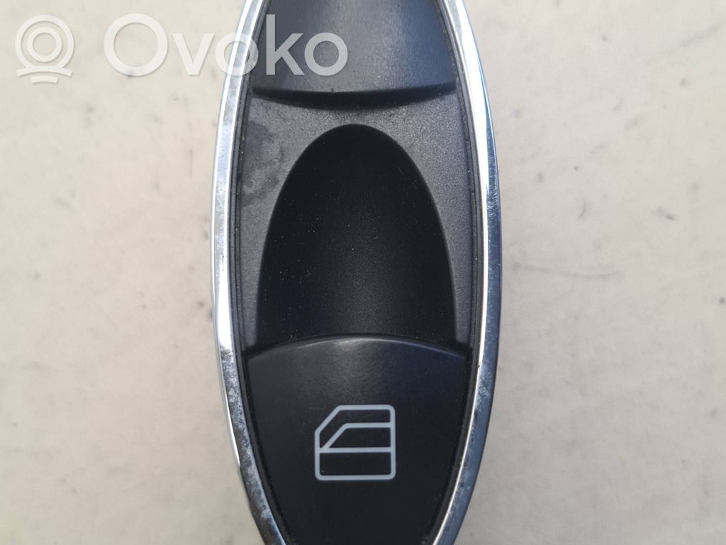 Mercedes-Benz E W211 Electric window control switch 
