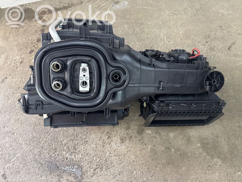 Volkswagen PASSAT B8 Bloc de chauffage complet 
