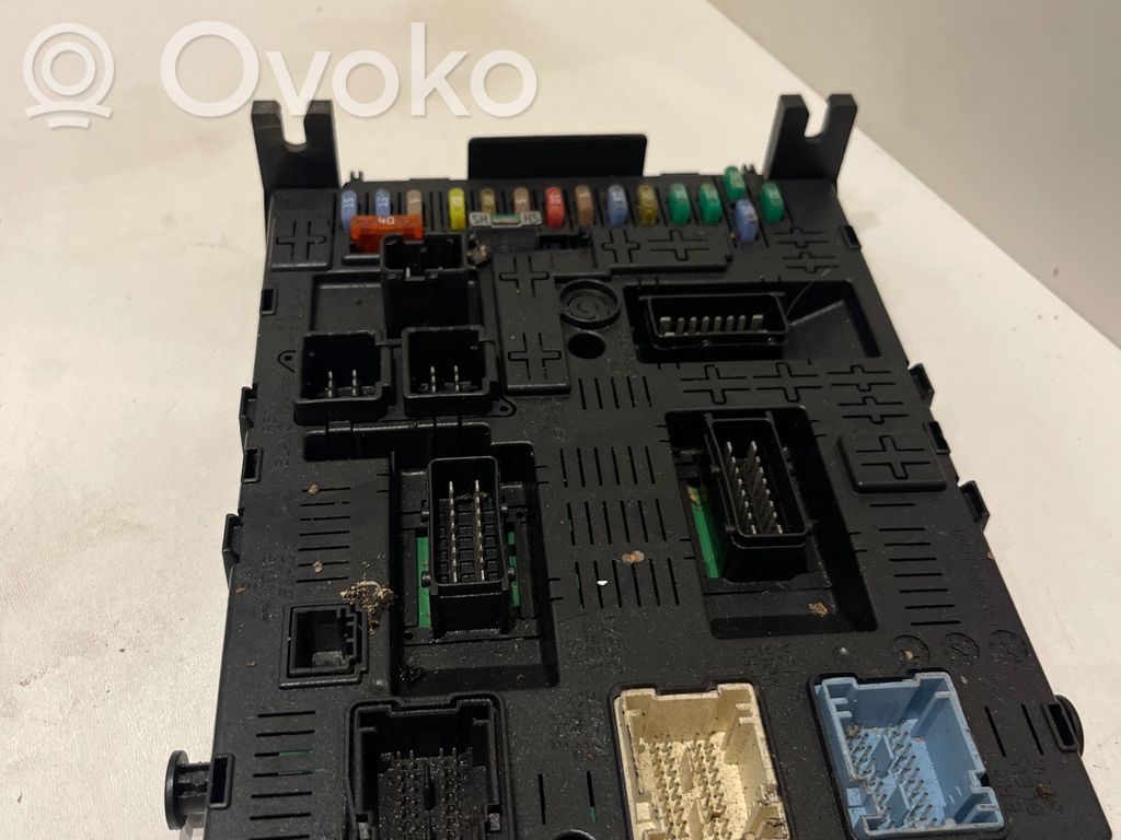 Mukavuusmoduuli   28120836,2812019306,28119248,P02S11927