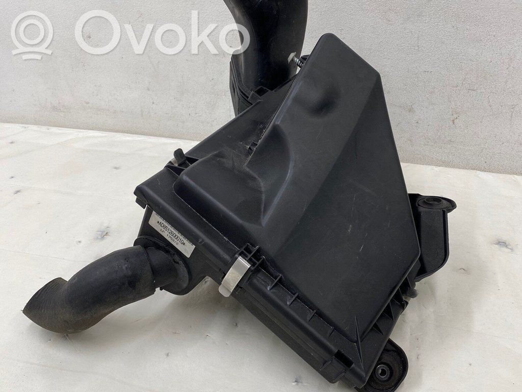 BMW 3 E90 E91 Air filter box 