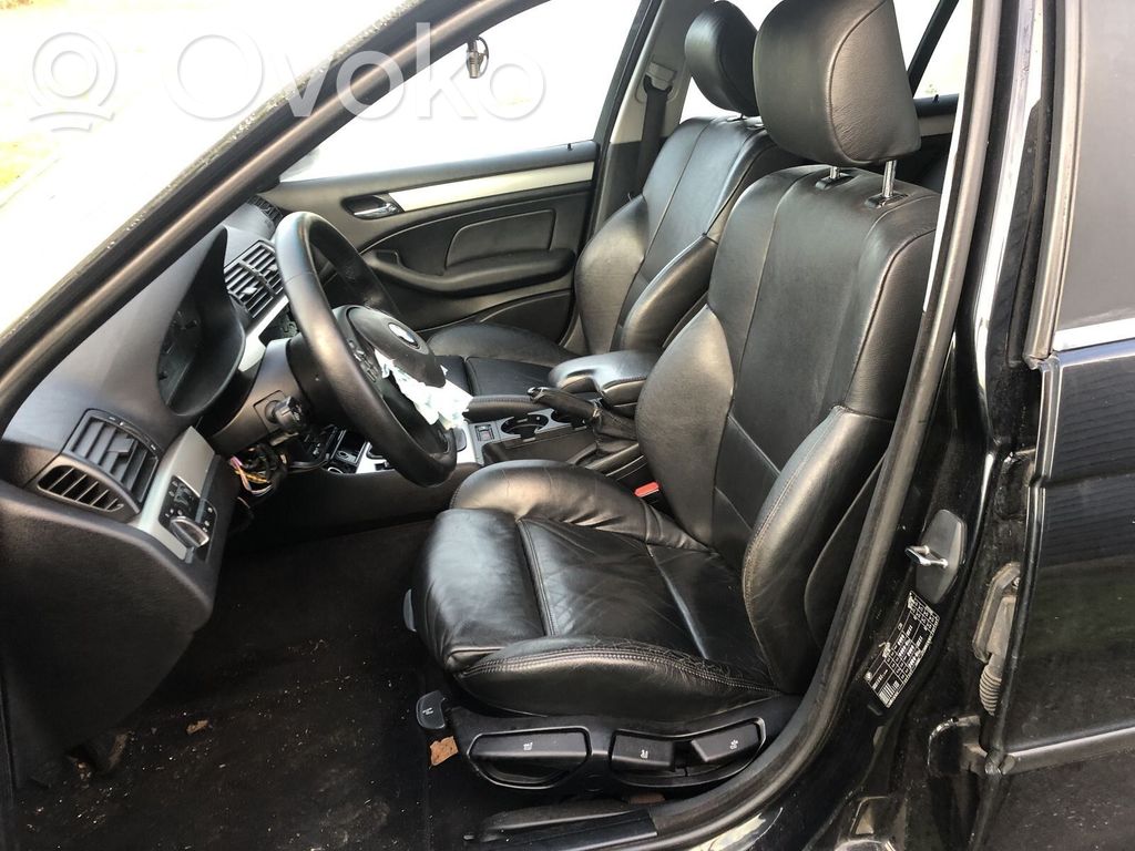 Interior set