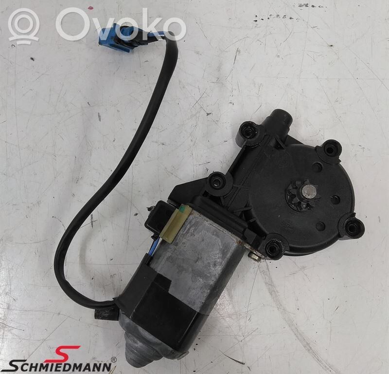 BMW 5 E34 Motor del regulador de la ventanilla de la puerta delantera 