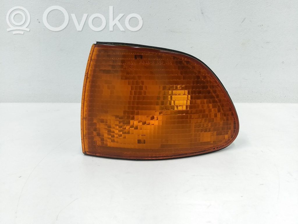 BMW 7 E38 Front indicator light 