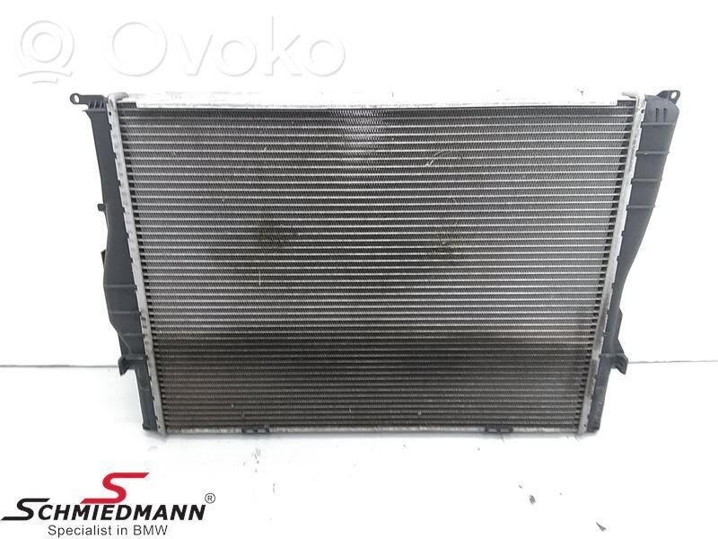 BMW 3 E90 E91 Aušinimo skysčio radiatorius 