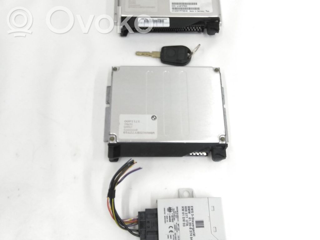 BMW 5 E39 Engine control unit/module 