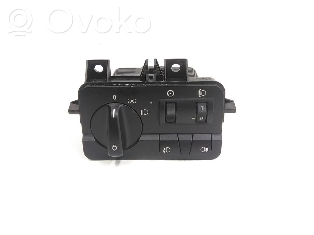 Light switch   61319133015