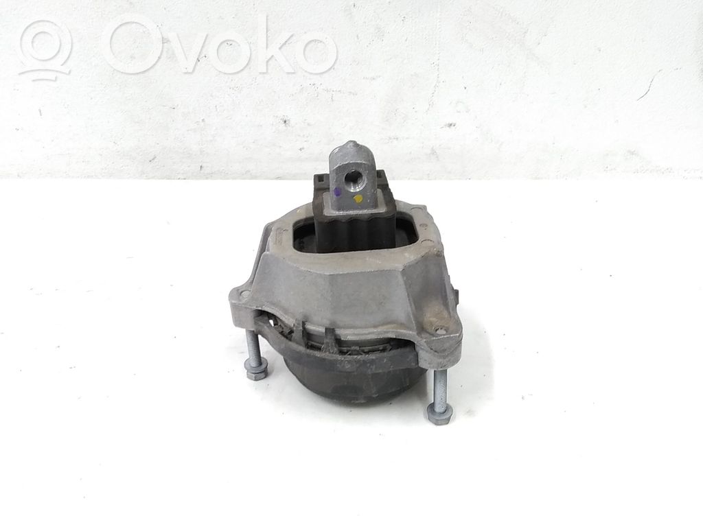 BMW 7 G11 G12 Engine mount bracket 