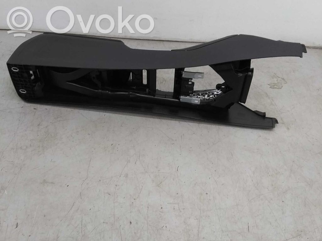 BMW 3 G20 G21 Stalčiukas 